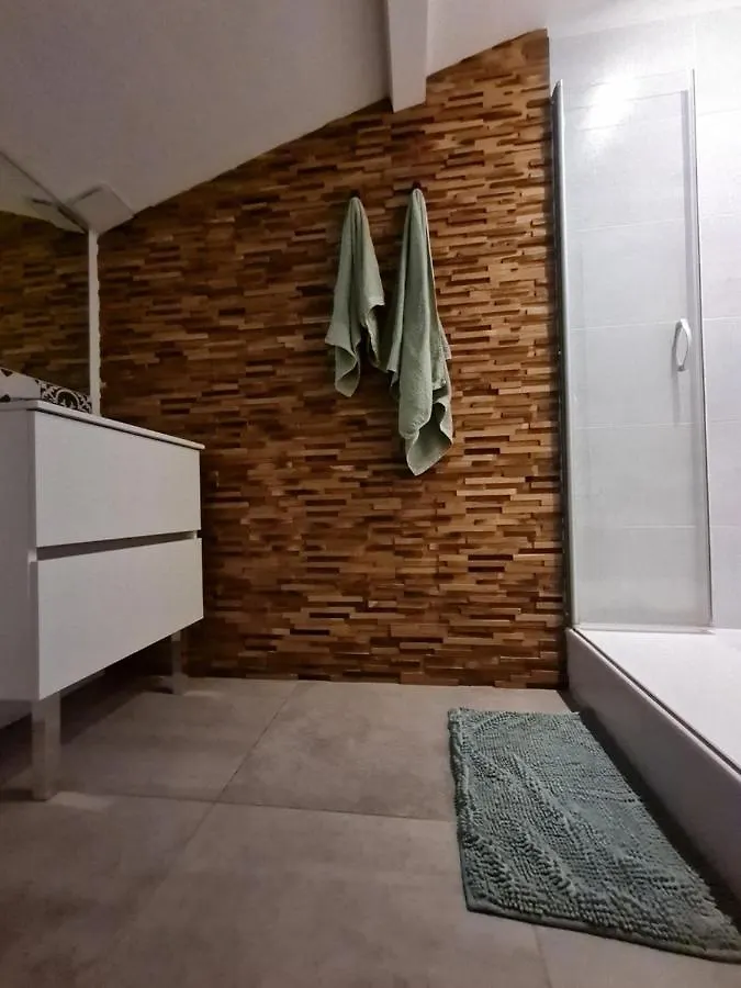 Escapade Veyloise-Nuit romantique-Spa-Champagne Pont-de-Veyle France