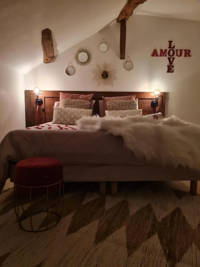 Escapade Veyloise-Nuit romantique-Spa-Champagne Pont-de-Veyle