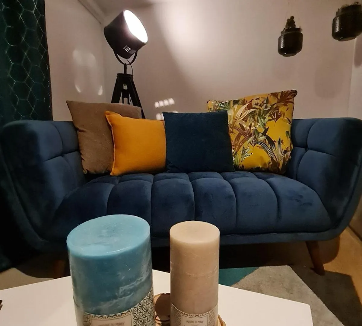 Escapadeveyloise-Nuit Romantique-Spa-Cine-Champagne Pont-de-Veyle